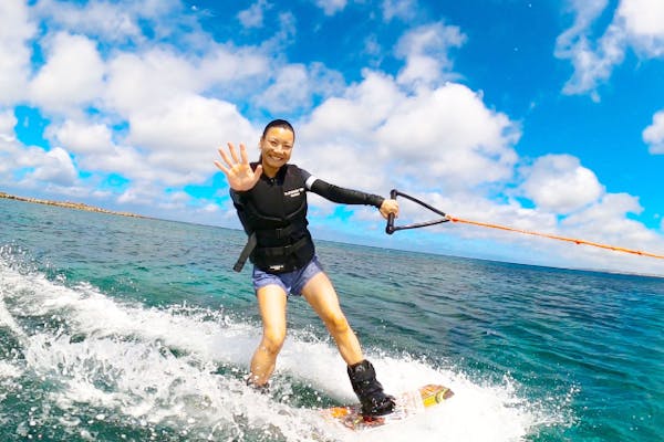 沖縄・名護市・今帰仁村・古宇利島】ウェイクボードより簡単!初めて