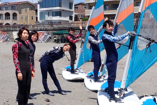 【神奈川・逗子】初めての方限定！ウィンドサーフィン半日コース（海上写真撮影付き）