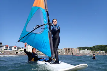 神奈川・逗子】初めての方限定！ウィンドサーフィン1日コース （海上