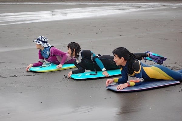 神奈川・藤沢・ボディボード】初心者の方も、らくらく波乗り