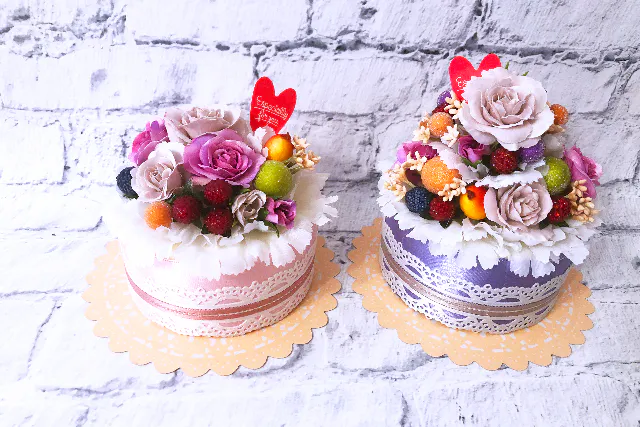 フラワーケーキ 誕生日 アーティフィシャルフラワー 神奈川・瀬谷・アーティフィシャルフラワー】ふわっとかわいい