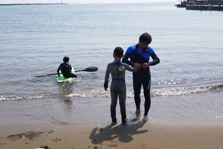 福井 三国 サーフィン 波のり初心者集まれ 連盟公認スクールで基礎から学ぼう アソビュー