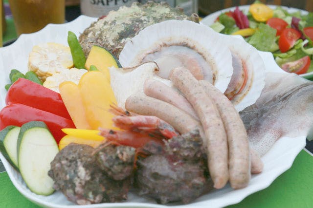 Nan's Sea（ナンシィ） (坂井市 サーフショップ・サーフィンスクール その他)の「【福井・三国・サーフィン】BBQ付き！海の家「浜茶屋」でサーフィンレッスン」の画像