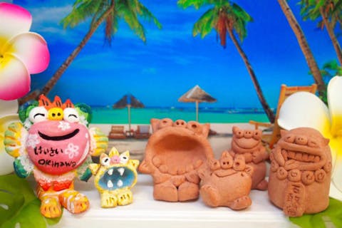 【沖縄・那覇・シーサー作り】国際通りからたった10秒！沖縄土産にピッタリのシーサー作り