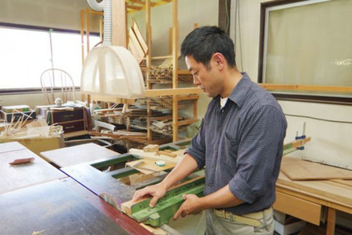 岐阜 木工体験 飛騨の木工職人がレクチャー 天然木の まな板 を手作りしよう アソビュー