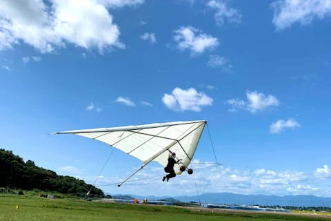 【滋賀・彦根・琵琶湖・ハンググライダー】＜1日コース＞とことん楽しむハンググライダー体験