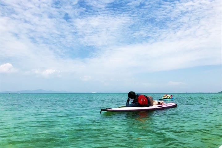 沖縄 海中道路 Sup いにしえの海へ漕ぎだそう 初心者大歓迎の海上クルージング アソビュー