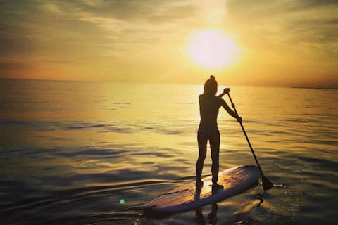 【宮古島・SUP】水平線の夕日をひとりじめ！思わず感動のサンセットSUP