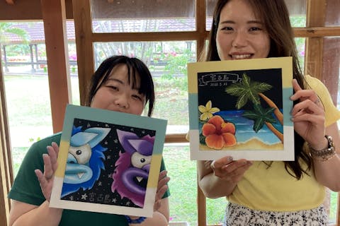 【宮古島・チョークアート】指のタッチで色がひろがる！絵がニガテでも気軽に楽しめます！