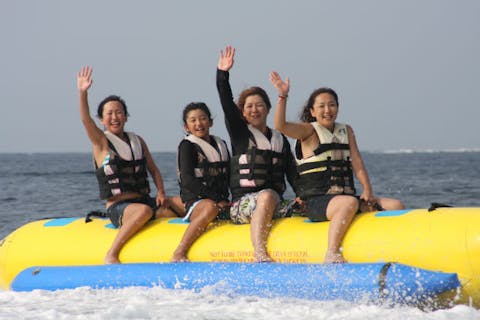 【静岡・西伊豆・バナナボート】お得な3点セット！海の家利用料・特選BBQ・バナナボート