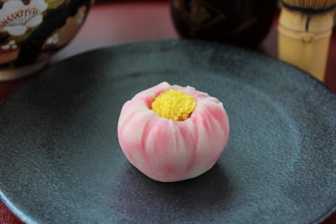 【「練り切り」作りと「抹茶たて」】東京・千駄木・お菓子作り体験・英語対応OK！和菓子レッスン