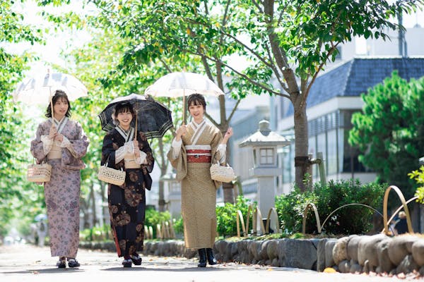 鶴岡 コレクション 八幡宮 着物 レンタル