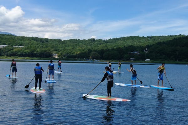 山梨・山中湖・SUP】ウェイクボード＆SUPを楽しめる！よくばりセットプラン｜アソビュー！