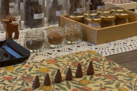 【奈良・伝統文化体験】風情たっぷりお線香づくり！天然素材のやさしい香りに