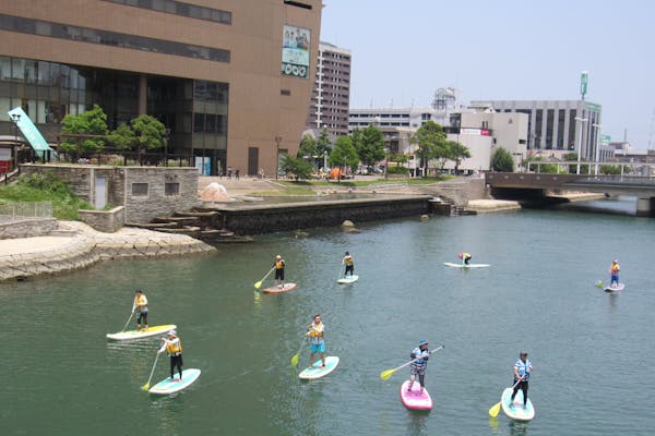 福岡・北九州・サップ】手ぶらで紫川を水上散歩！SUPクルーズ（写真