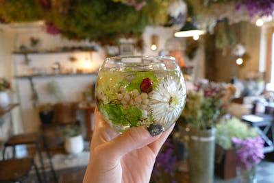 名古屋・千種区・キャンドル作り】透明なジェルにお花を閉じ込め