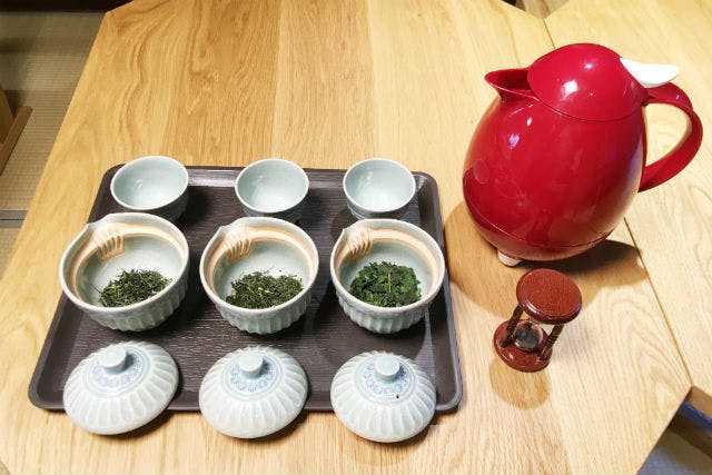 【京都府・京都市・日本茶飲み比べ】お茶の魅力が分かる！飲み比べ体験（3種）