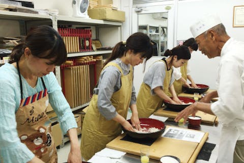 関西のそば打ち体験予約 そば打ちの方法 コツを学ぼう アソビュー