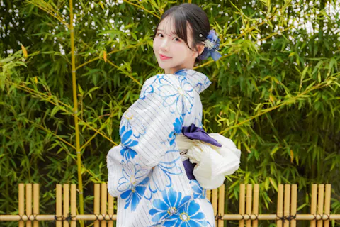 【東京・池袋・学割】女性限定！★浴衣学割プラン★VASARA浴衣でお得に夏の思い出を作りませんか？ヘアセット&髪飾り付きで可愛く変身♪