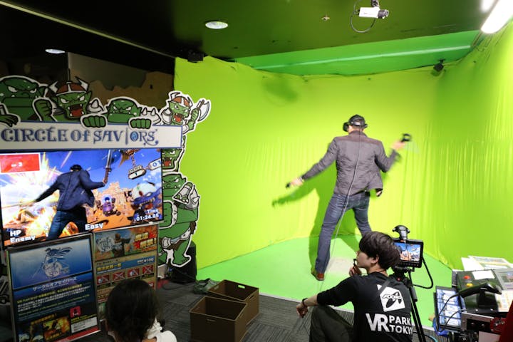 東京 渋谷 Vr体験 近未来のゲームセンターで遊ぼう Vr体験 110分遊び放題 アソビュー