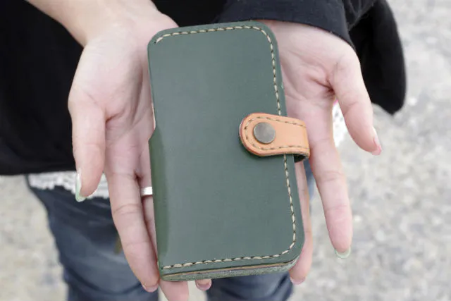 愛知 安城市 レザークラフト オシャレに持ち歩こう スマホケース アソビュー