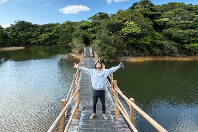【沖縄・自然体験】オクマナビのガイドと巡る！やんばる森林散歩！のんびりとした森や自然が好きな人向け！