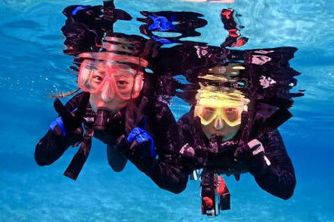 【宮古島・貸切シュノーケリング】専属ガイド1組限定！浅瀬練習付きで初心者も安心／デジカメ無料レンタル＆写真撮影付き