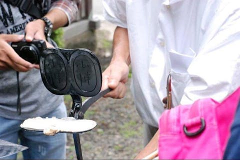 元伊勢参道「いづみや」で小判焼き体験