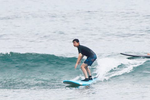 【奄美大島・サーフィン】リゾート気分を満喫！奄美でサーフィンレッスン