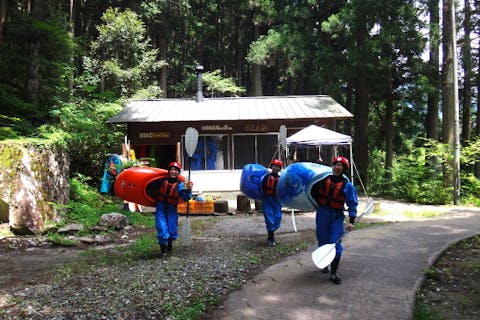 【広島・カヤック】フリースタイルカヤックを極めよう！本気のスクール（経験者向け）