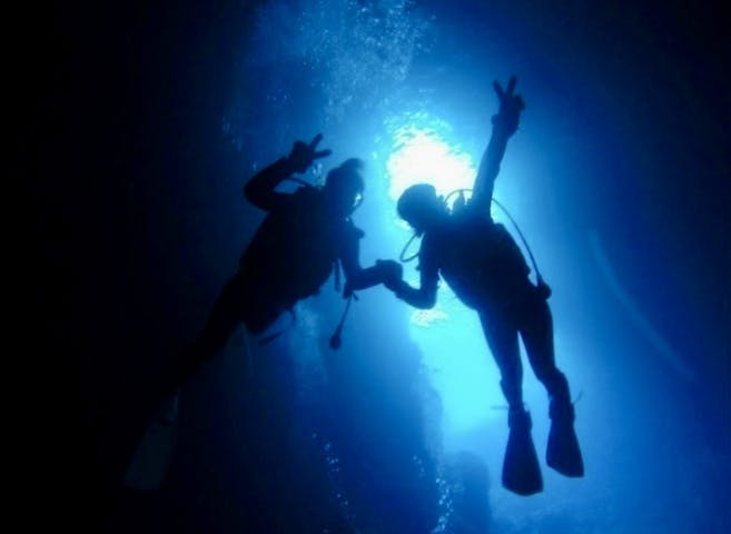 青の洞窟専門店　沖縄ダイビングショップ和