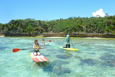 【本部・水納島・美ら海水族館近く】スタンドアップパドル（SUP）＆ボートシュノーケリング  上陸１日コース