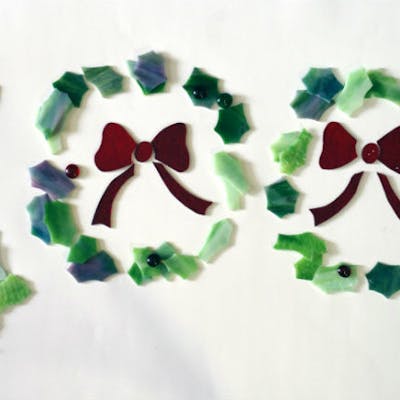 大人気の鎌倉エリア ステンドグラス クリスマスリース ステンドグラスのクリスマスリース作り3回コース アソビュー