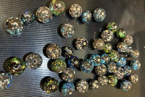 【東京・浅草・とんぼ玉体験】アクセサリーにも加工可能！きらきら美しい蛍玉コース（3個）