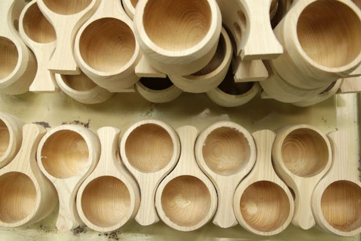 森の京都 丹州材 を使ったマグカップ Kyo Kuksaを作る体験を通して森の大切さを学ぶ アソビュー
