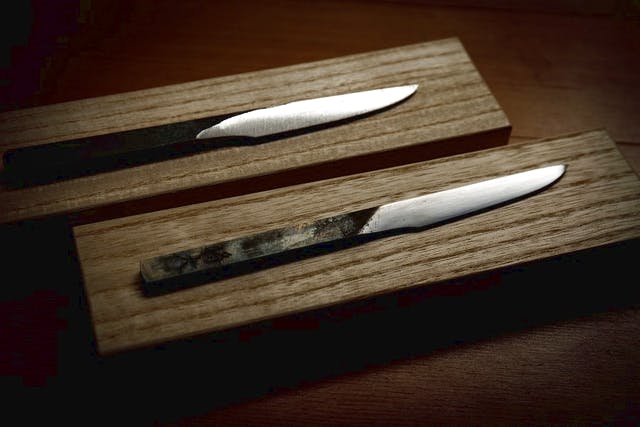 日本刀と同じ素材「玉鋼」を使用！京都で唯一の本格刀剣作り