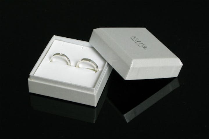 東京 調布 シルバーアクセサリー手作り体験 ペアリングギフト箱付き 刻印で2人だけの指輪作り アソビュー