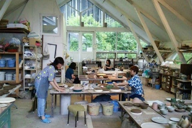 奥野陶房 (御杖村（宇陀郡） 陶芸体験・陶芸教室 その他)の「【奈良・陶芸体験】陶器のランプシェード！癒やしの灯りを作ろう（鹿の角スプーン付）」の画像