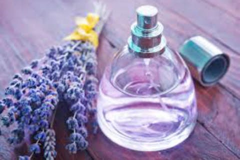 【京都・アロマ体験】アロマの香りに癒やされる。ルームスプレー