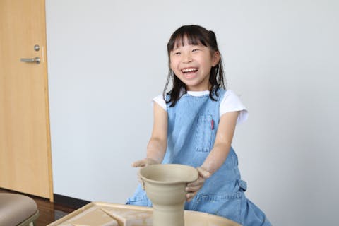 【石川・陶芸体験】自分の手で九谷焼を作ろう！電動ろくろ体験