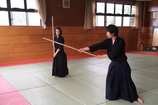 東京 中野 忍者 侍 英語ok 外国人向けプラン 居合や手裏剣を学ぶ 侍 忍者体験 アソビュー