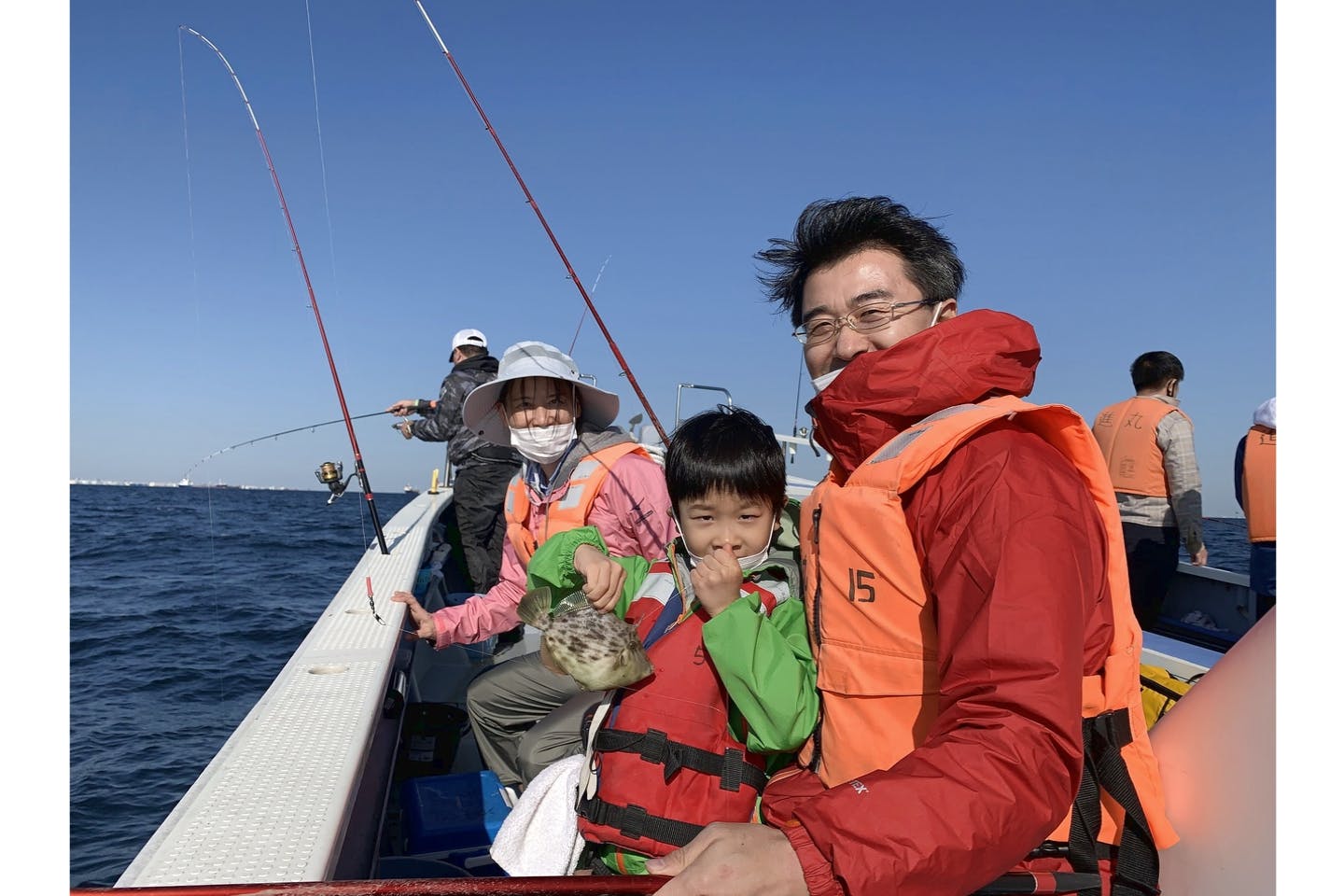 【神奈川・横浜市・釣り体験】暖かい時間帯にのんびり！シロギス釣り（ショートプラン）