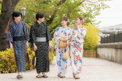 かまくら辻が花 鎌倉駅西口にあったブティックの服 ７０着以上 - 服/ファッション