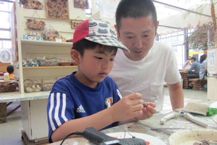 静岡 木工教室 どんぐりジオラマ制作教室 シーソーで遊ぶウサギとクマ を親子で作ろう アソビュー 静岡 木工教室 どんぐりジオラマ制作教室 シーソーで遊ぶウサギとクマ を親子で作ろう アソビュー