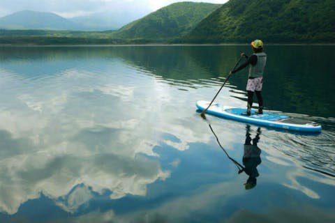 【静岡・山梨・SUP】本栖湖で水上散歩しよう！SUP体験