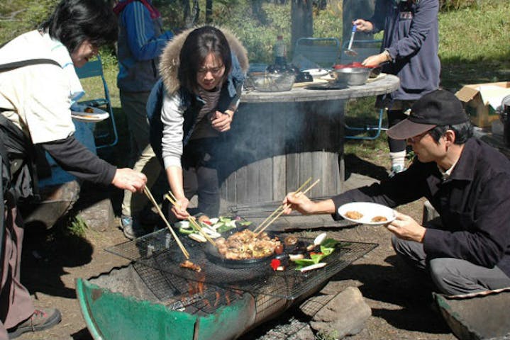 長野 茅野市 q 蓼科牛 安曇野放牧豚 信州黄金しゃもを味わえる 手ぶらでbbq アソビュー