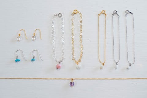 【福岡・糸島市・アクセサリー作り】パーツや天然石を選んでオリジナルアクセサリーを作ろう！Aプラン