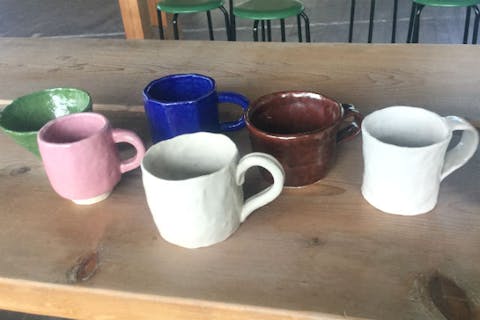 【北海道・陶芸体験】のどかな景色に囲まれた陶芸工房へ。手びねり体験プラン（湯呑み、茶碗、皿、カップ）