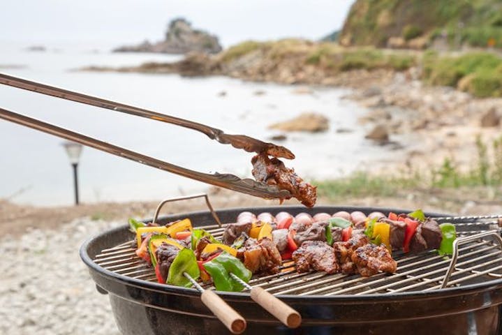 兵庫 豊岡市 q 開放感たっぷり ビーチを見渡しながら qプラン 夏限定 食材用意済み アソビュー