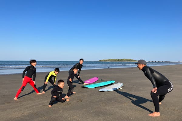 宮崎市】青島海岸でサーフィン体験（レンタル込み・120分）｜アソビュー！